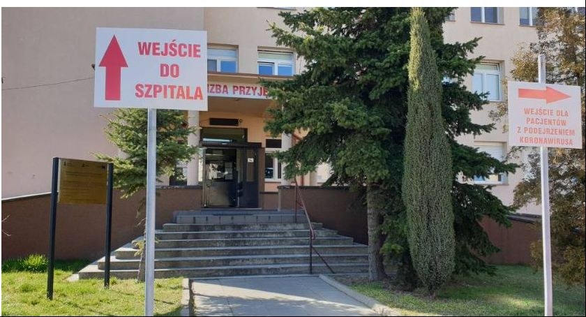 Łowicz. Wstrzymane przyjęcia na internę. Powodem koronawirus