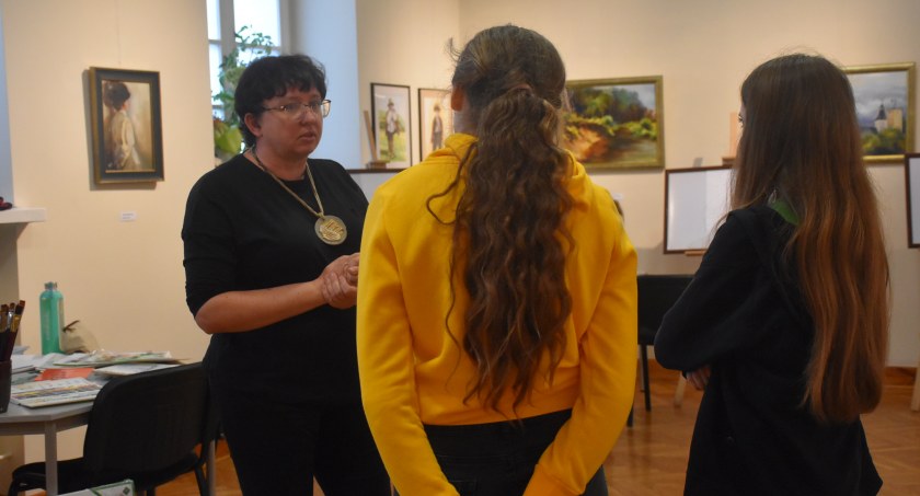 Malarz przy pracy, czyli jak powstają obrazy (foto,film)