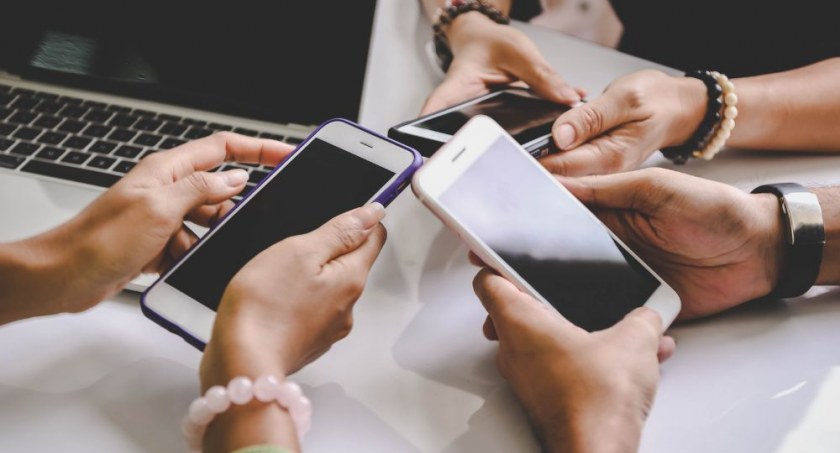 Namierzanie telefonu - darmowe i płatne rozwiązania