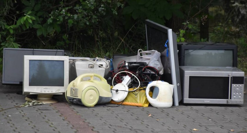 Zbierając elektrośmieci wspomóżmy strażaków z naszego regionu!