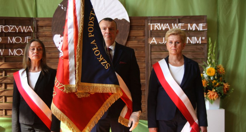 Szkoła Podstawowa w Dzierzgówku ma nowego patrona (foto, film)