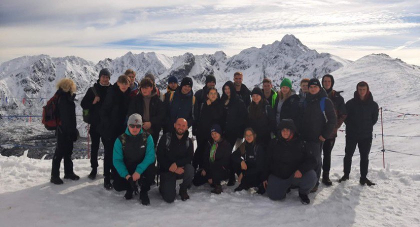 Maturzyści z Pijarskiej podziwiali Tatry (foto)