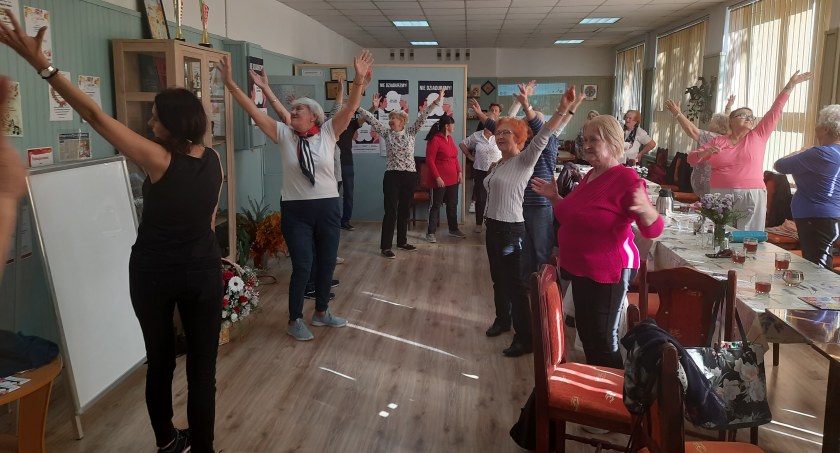 Łowicz. Seniorzy wiedzą, że w zdrowym ciele zdrowy duch (foto)