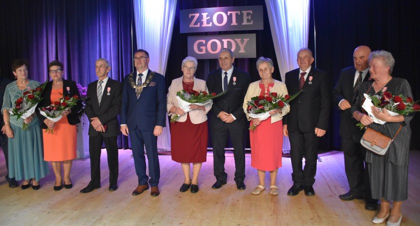 Domaniewice. Złote Gody pięciu par (foto,film)
