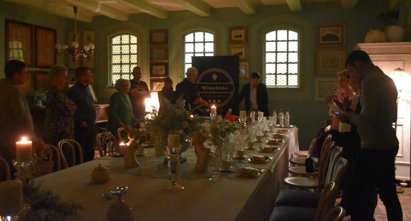 Degustowali wino w ruinach łowickiego zamku (foto)