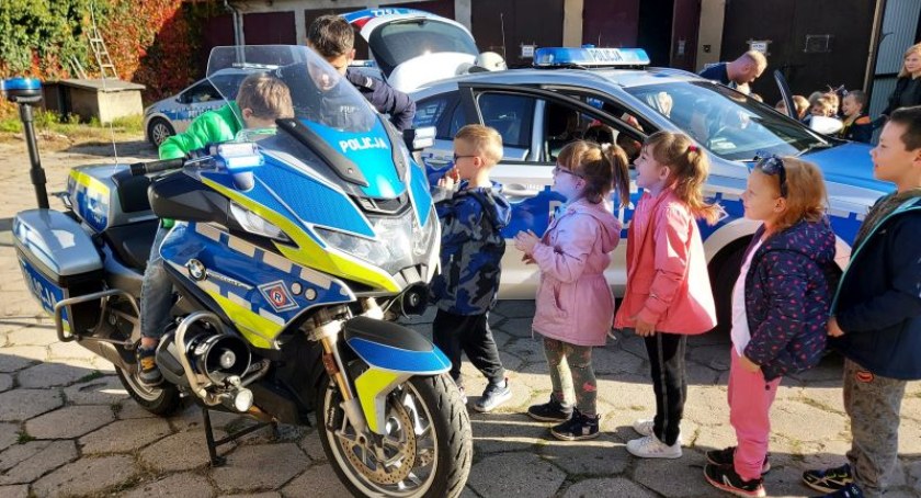Co przedszkolaki ze Słoneczka robiły na komendzie policji? (foto)