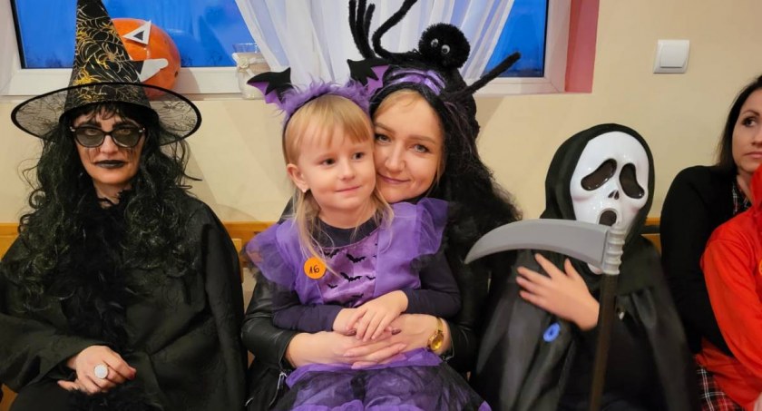 Świetna zabawa na imprezie Halloweenowej w Popowie (foto, film)