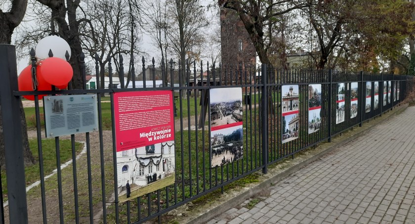 Plenerowa wystawa „Łowicz 1918-1939. Międzywojnie w kolorze” (foto)