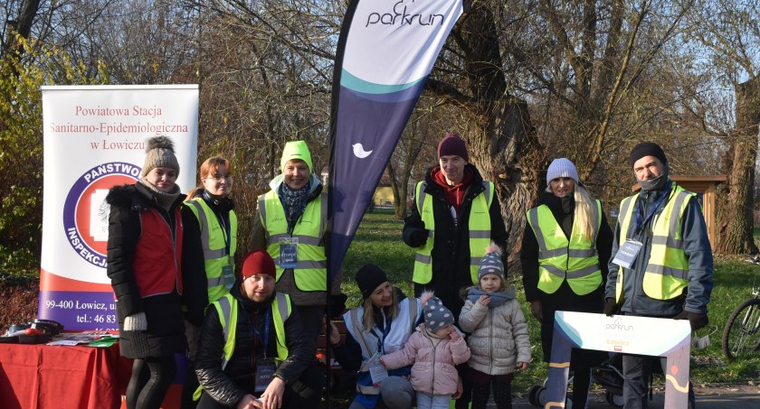Wybierz aktywność fizyczną zamiast palenia, czyli parkrun w Łowiczu (foto,film)