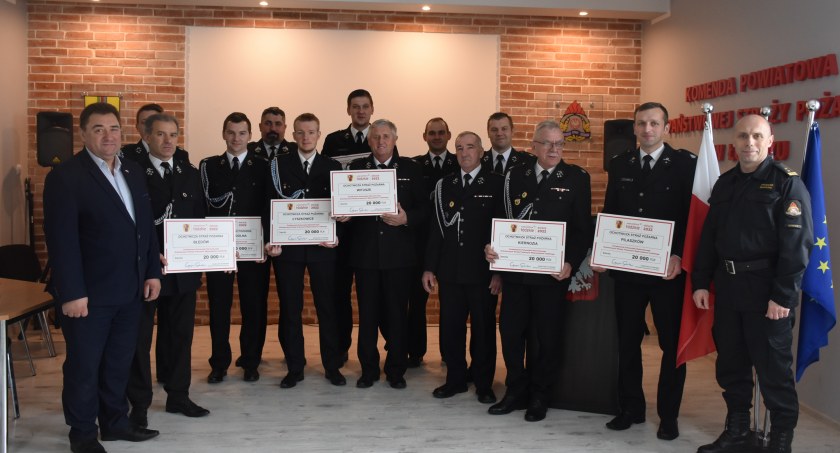 Kolejne dofinansowanie dla jednostek OSP z powiatu łowickiego (foto)
