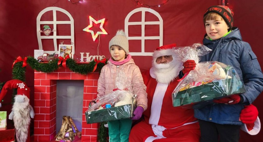 Mikołaj spotkał się z dziećmi w gminie Zduny (foto)