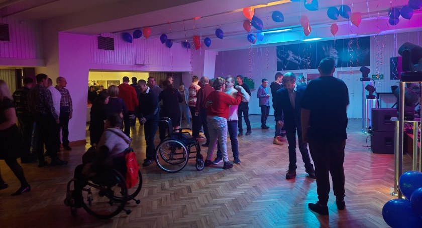ZAZ Party 2022. Pracownicy Zakładów Aktywności Zawodowej bawili się w Łowiczu (foto, film)