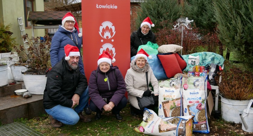 Mikołajkowa zbiórka dla zwierzaków ze Szczudłowa zakończona sukcesem (foto)