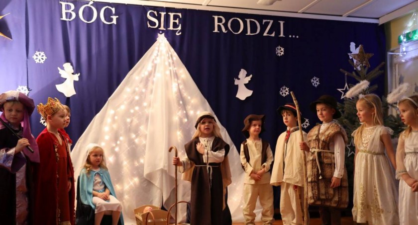 Jasełka bożonarodzeniowe w przedszkolu Pod Świerkami (foto, film)