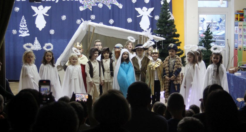 Jasełka w Przedszkolu „Jaś i Małgosia” w Łowiczu (foto, film)