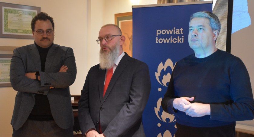 Powiat Łowicki z nowym logo (foto,film)