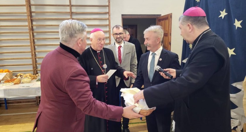 Wigilia miejska dla ubogich i samotnych (foto, film)