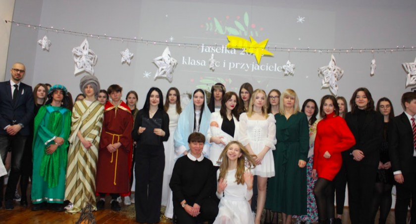 Świątecznie i rodzinnie w łowickim Medyku (foto)
