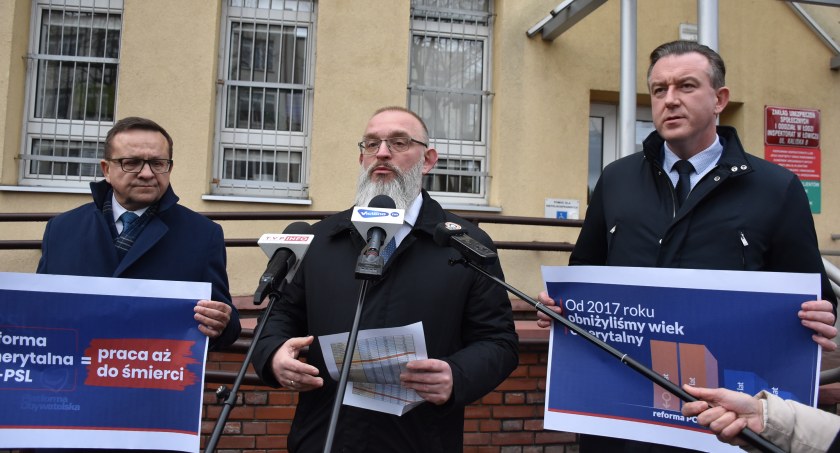 Kolejna rocznica podwyższenia wieku emerytalnego przez PO i PSL (foto,film)