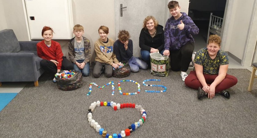 Wychowankowie Młodzieżowego Ośrodka Socjoterapii wiedzą, że warto pomagać (foto)