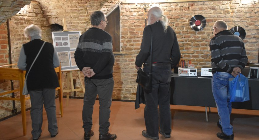 Łowicz. Kolekcjonerzy pokazali swoje zbiory (foto,film)