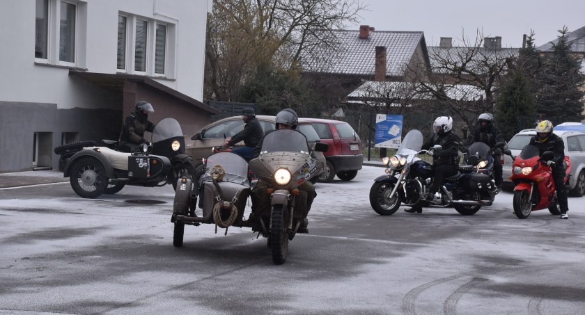 Kiernozia. Moto Dziki zainaugurowały 31. WOŚP (foto,film)