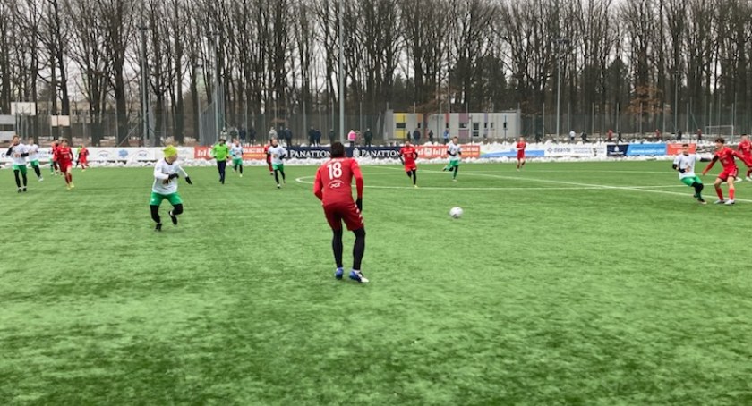 Porażka Pelikana Łowicz w pierwszym sparingu