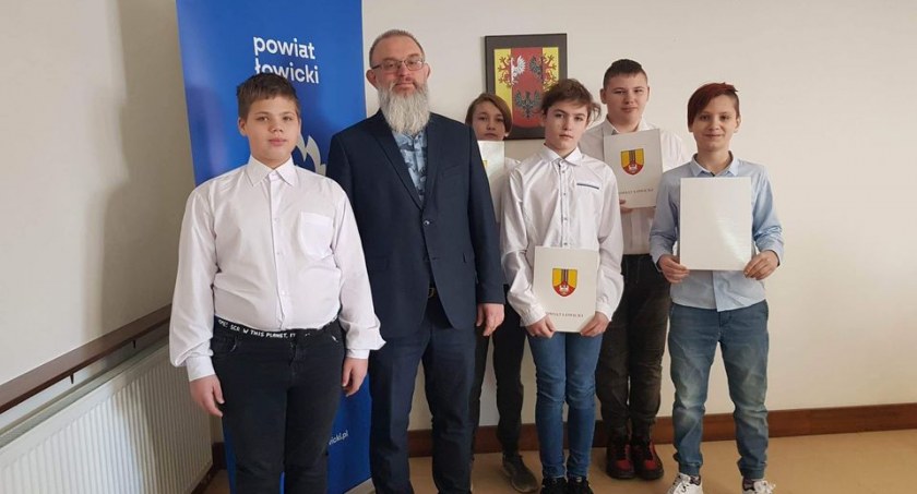 Młodzieżowy Ośrodek Socjoterapii z Kiernozi laureatem finału konkursu plastycznego (foto)