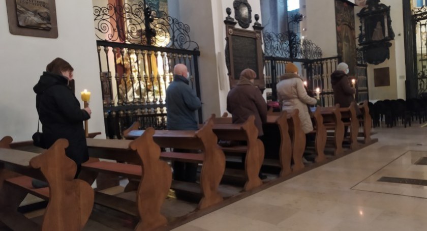 Święto Matki Boskiej Gromnicznej - co oznacza w kościele?