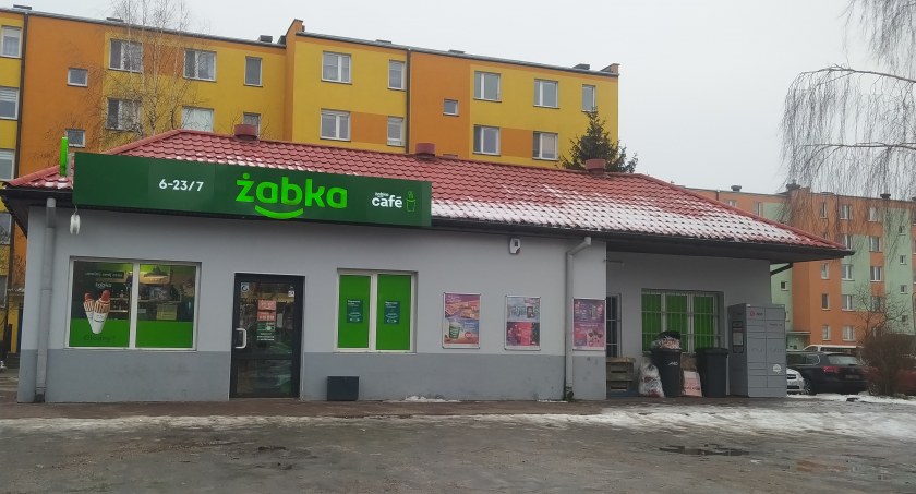 Łowicz. W których sklepach zrobisz dziś zakupy?