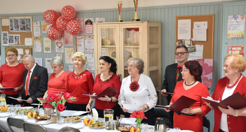 Walentynki w Klubie Seniora Radość (foto,film)