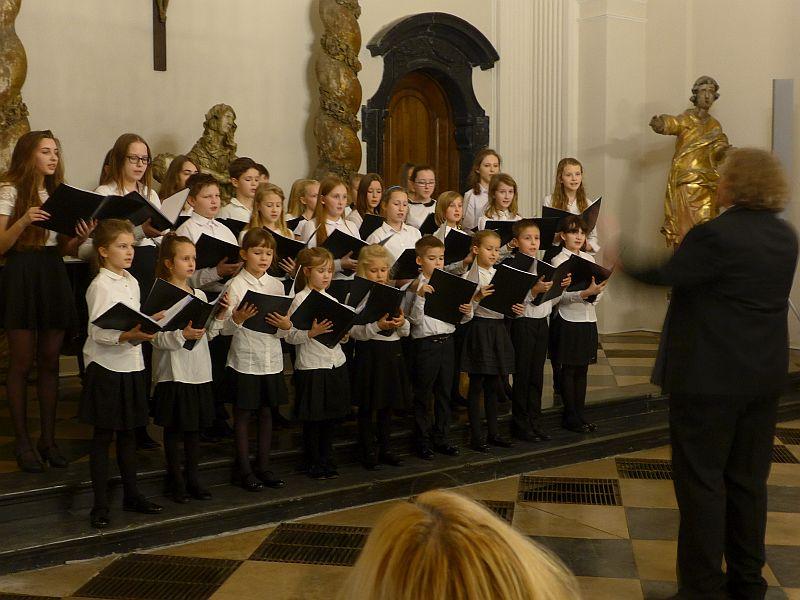 Młodzi artyści z Łodzi oraz goście ze Lwowa w łowickim muzeum