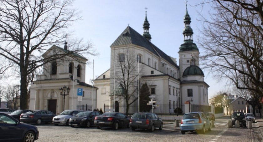 Łowicz. Jutro środa popielcowa. Porządek Mszy św. w kościołach