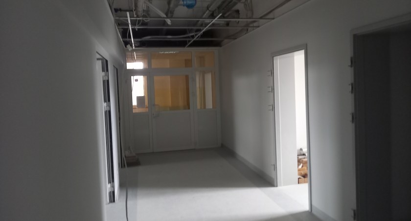 ZOZ Łowicz. Pierwszy etap modernizacji zbliża się do końca (foto)