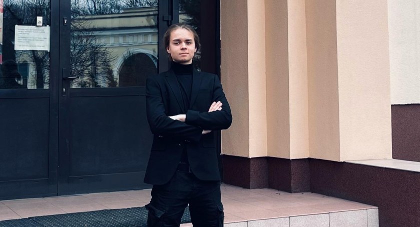 Uczeń II LO awansował do części ustnej etapu okręgowego Olimpiady Filozoficznej