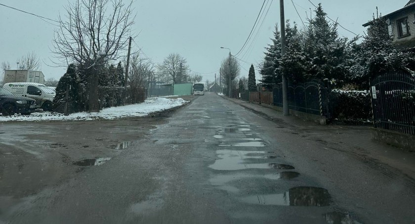 Dwie gminy z unijnymi pieniędzmi na lokalne drogi (foto)