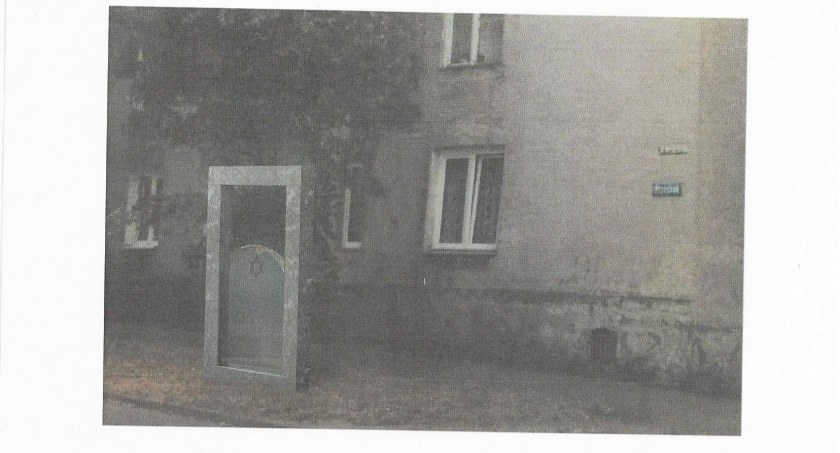 W Łowiczu zostanie odsłonięty nowy pomnik lub tablica pamiątkowa. Kogo upamiętni?