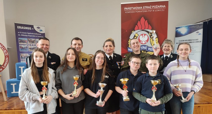 Miejskie eliminacje turnieju wiedzy pożarniczej MŁODZIEŻ ZAPOBIEGA POŻAROM (foto)