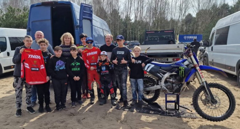 Wychowankowie MOS Kiernozia na Torze Motocrossowym w Serokach (foto)