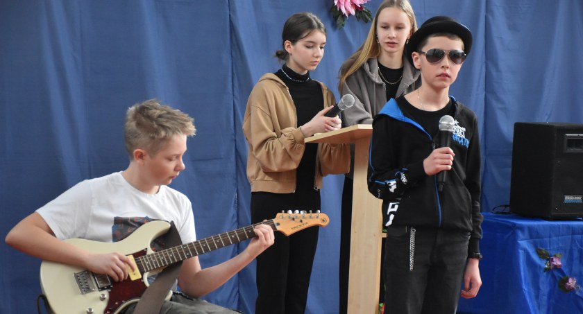 Wiosenny Przegląd Talentów w SP nr 7 (foto,film)