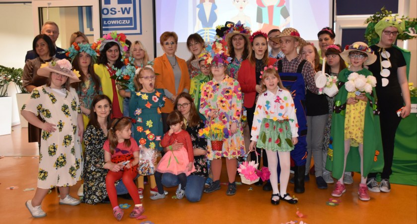 Pierwszy dzień wiosny w Specjalnym Ośrodku Szkolno-Wychowawczym w Łowiczu (foto)