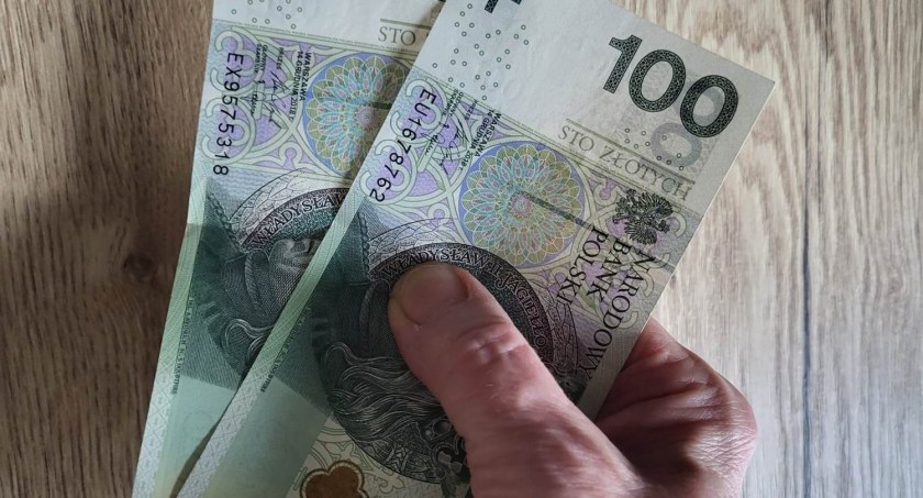 Pierwsze trzynastki trafią do emerytów przed Wielkanocą