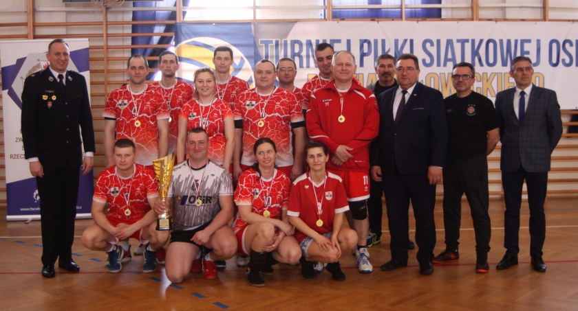 Bielawy. Druhowie z Retek najlepsi w turnieju piłki siatkowej OSP (foto)