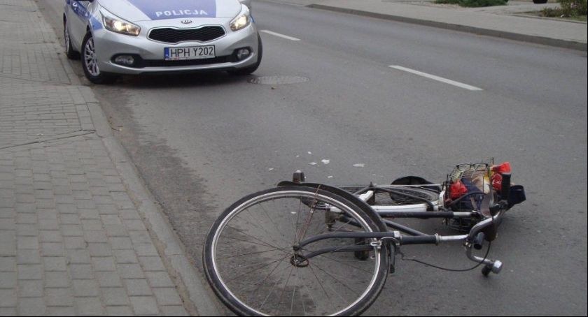 Łowicz. Kolizja z udziałem rowerzysty