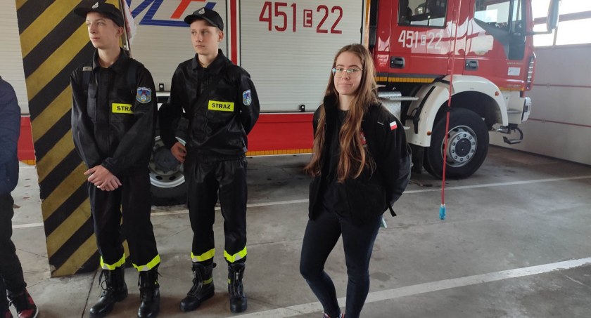 I miejsce uczennicy II LO w konkursie pożarniczym (foto)