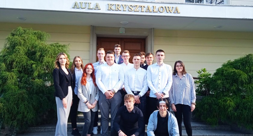 Sukces uczniów ze Zduńskiej Dąbrowy w Olimpiadzie Wiedzy i Umiejętności Rolniczych