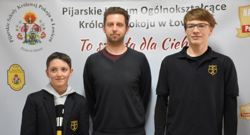 SP Pijarska z dwójką finalistów Wojewódzkiego Konkursu Przedmiotowego z Chemii