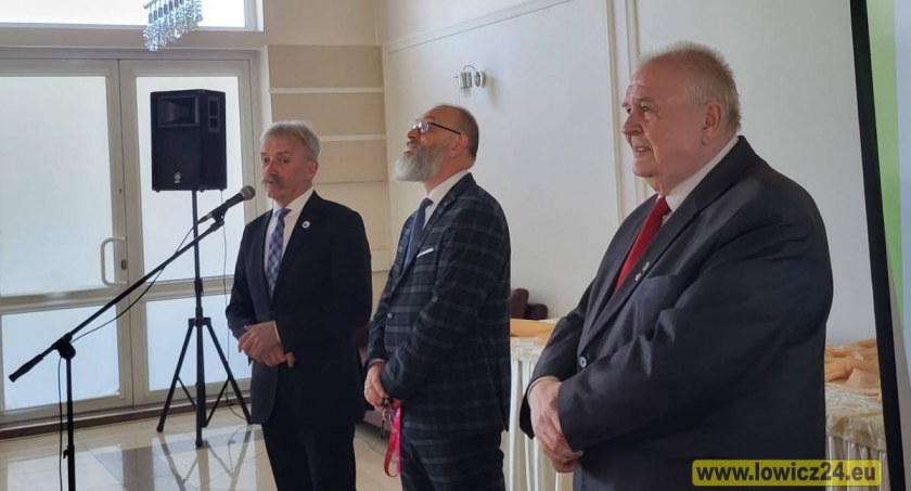 Ogólnopolskie Targi Pszczelarskie zawitały do Łowicza (foto)