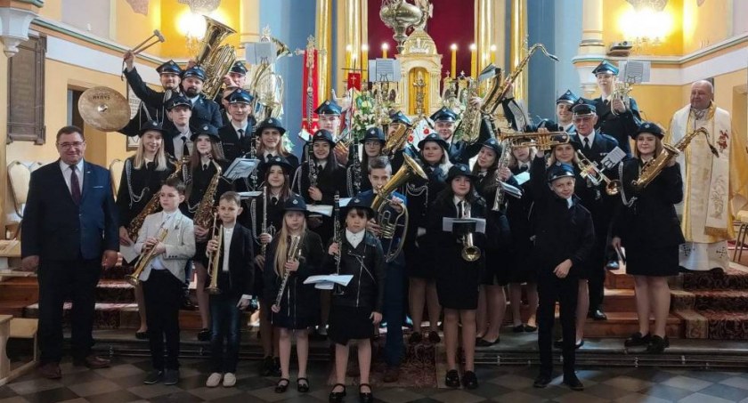 Jubileusz 10-lecia Dziecięco-Młodzieżowej Orkiestry Dętej z Wicia (foto, film)