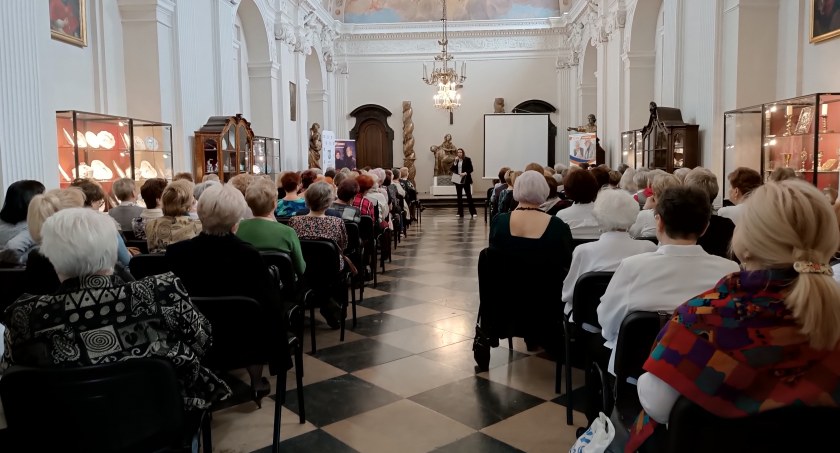 Jaką receptę na aktywność mają seniorzy z ŁUTW? (foto,film)